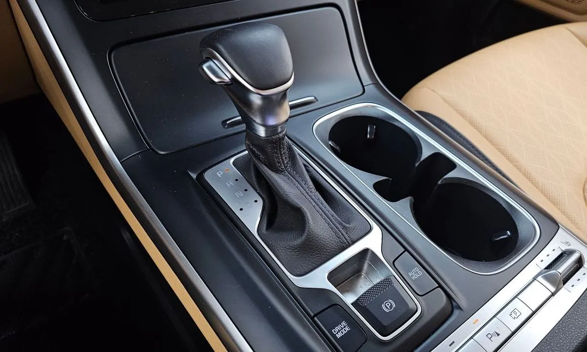Kia Carnival — фото 10