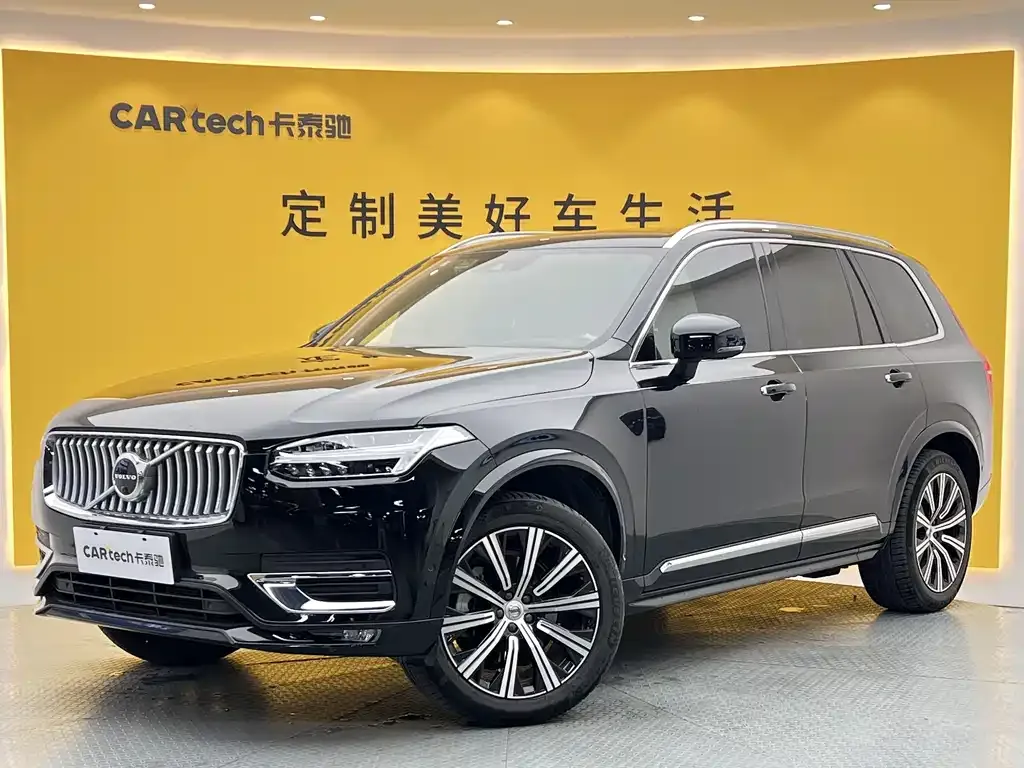 Volvo XC90 — фото 1
