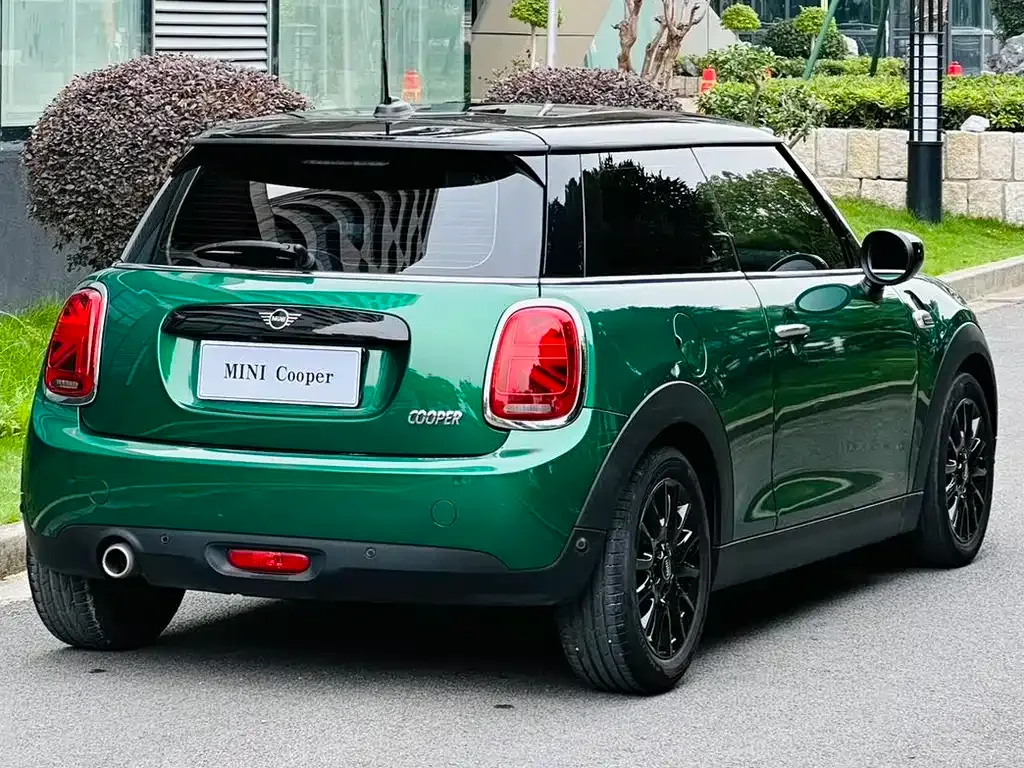 MINI Cooper (3-door) — фото 10