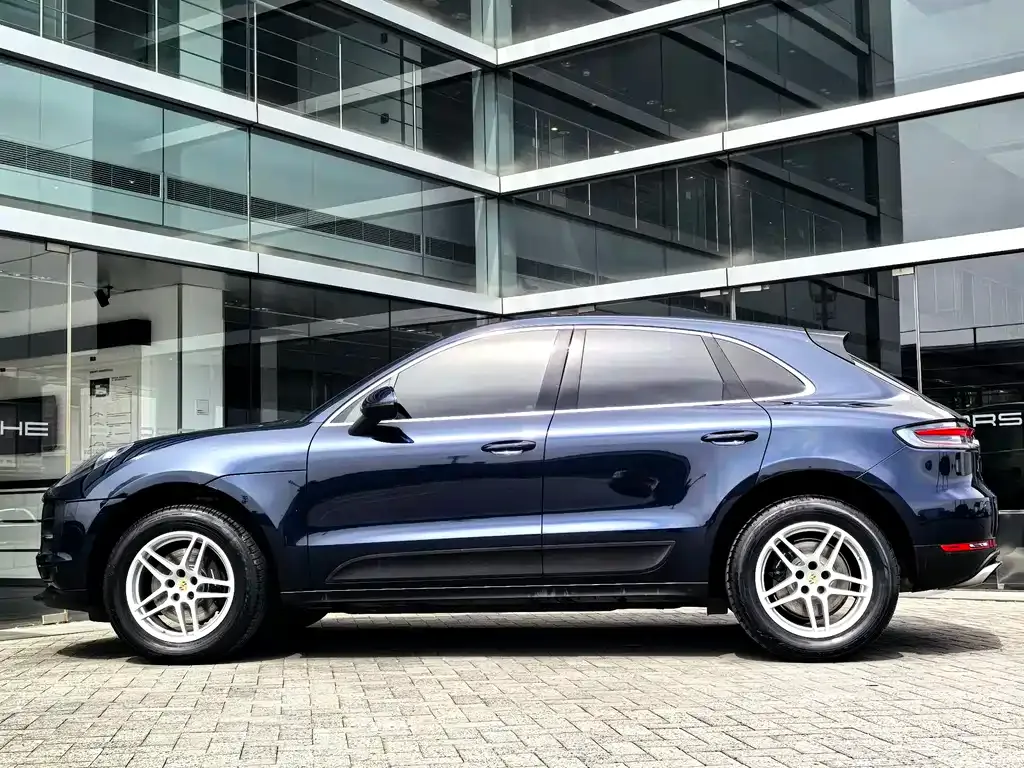 Porsche Macan — фото 7