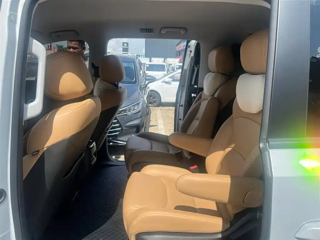 Wuling Starlight 730 New Energy 2025 из CN, фото 3