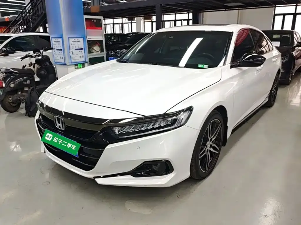 Honda Accord — фото 3