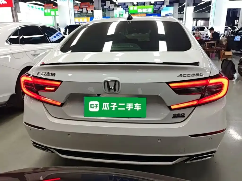 Honda Accord — фото 5
