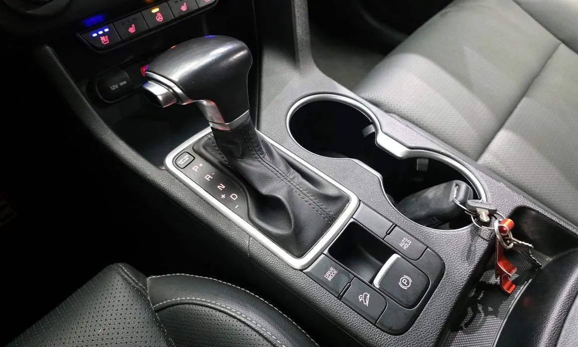 Kia Sportage — фото 8