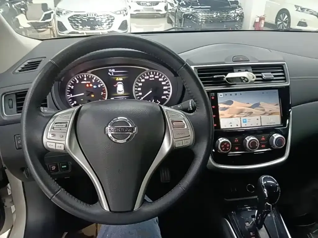 Nissan Tiida 2023 из CN, фото 6