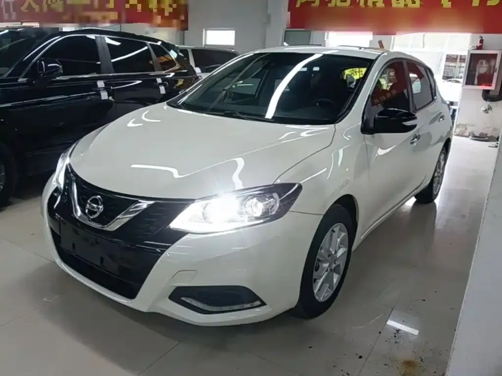 Nissan Tiida 2023 из CN, фото 7