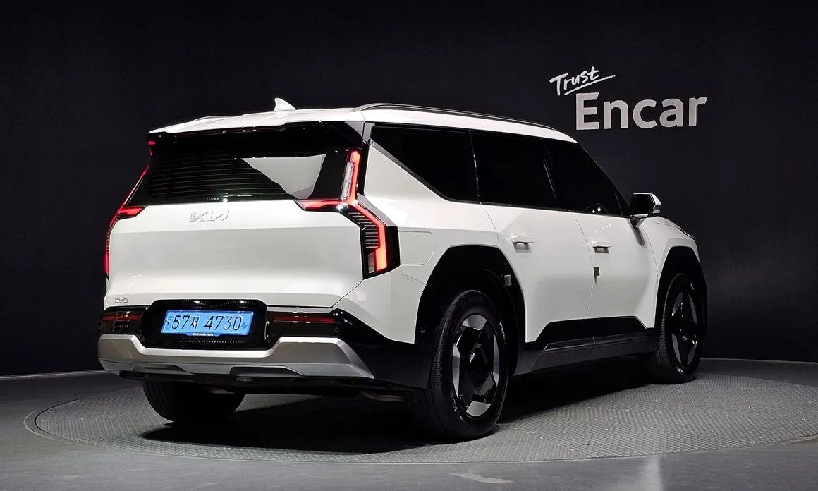 Kia EV9 2024 из KR, фото 7