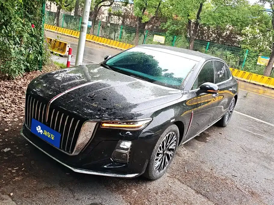 Hongqi H5 — фото 1
