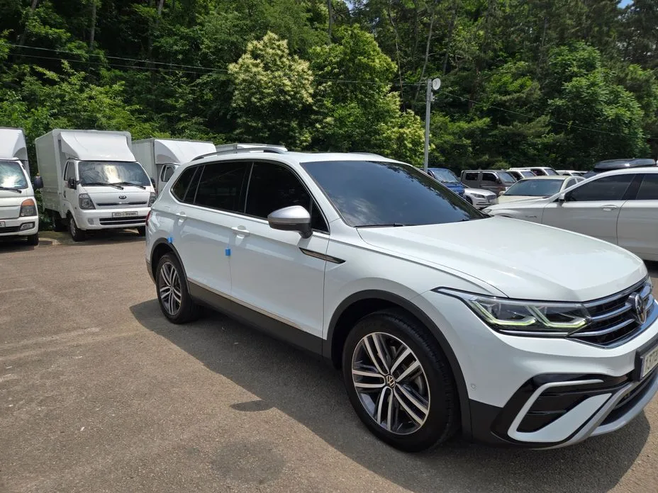 Volkswagen Tiguan 2023 из KR, фото 10