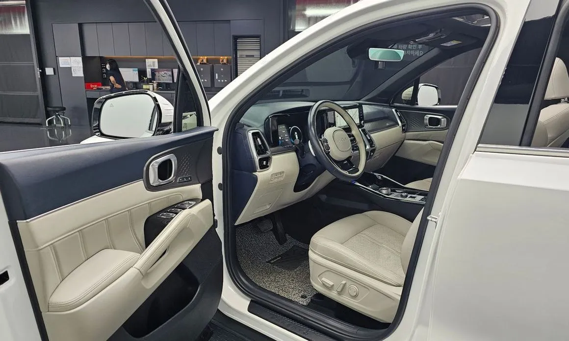 Kia Sorento — фото 9