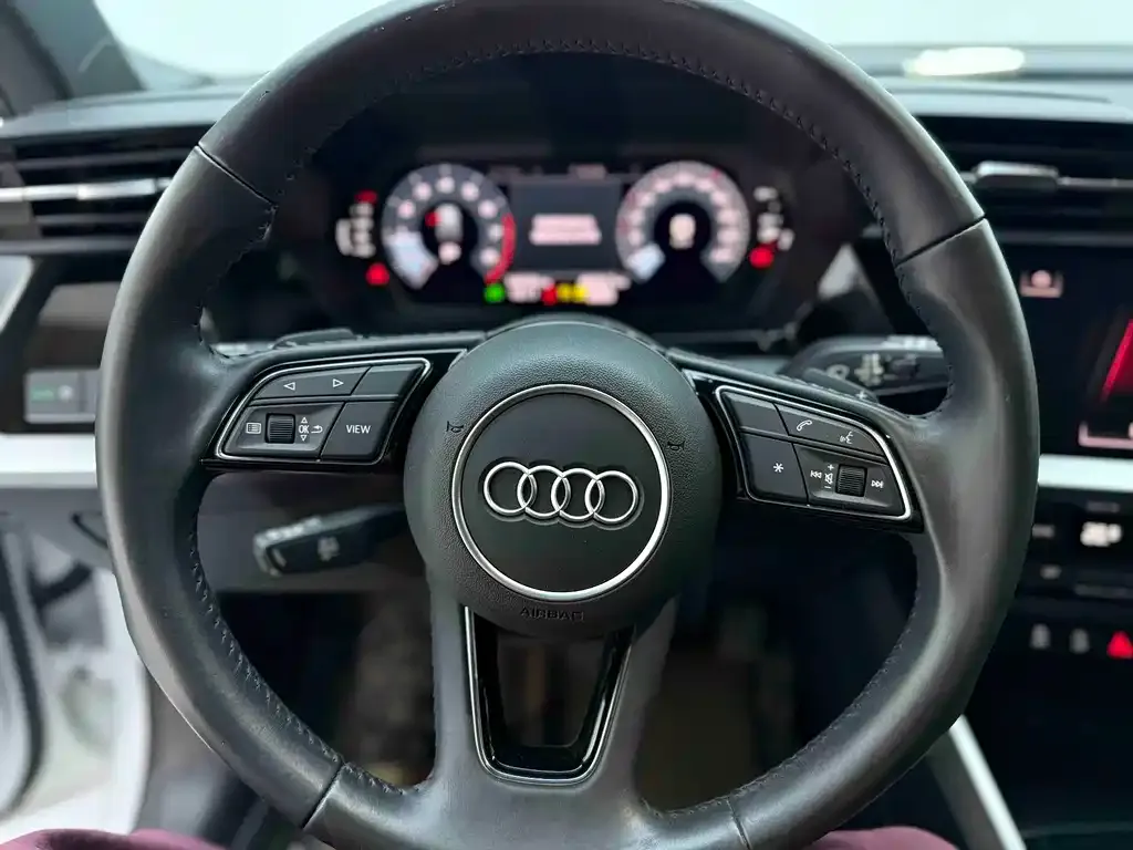 Audi A3 — фото 9