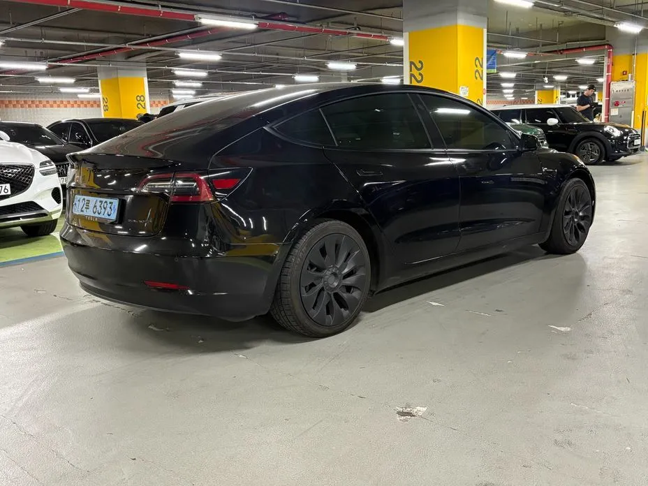 Tesla Model 3 — фото 8