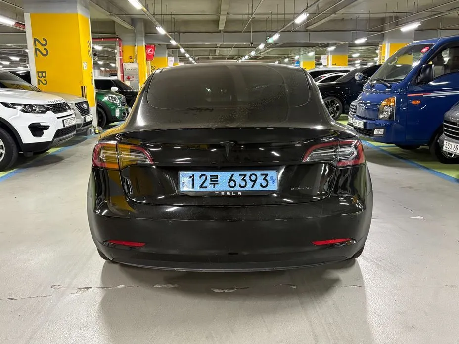Tesla Model 3 — фото 7