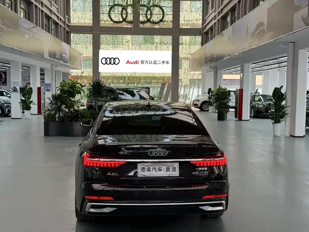 Audi A6L — фото 9