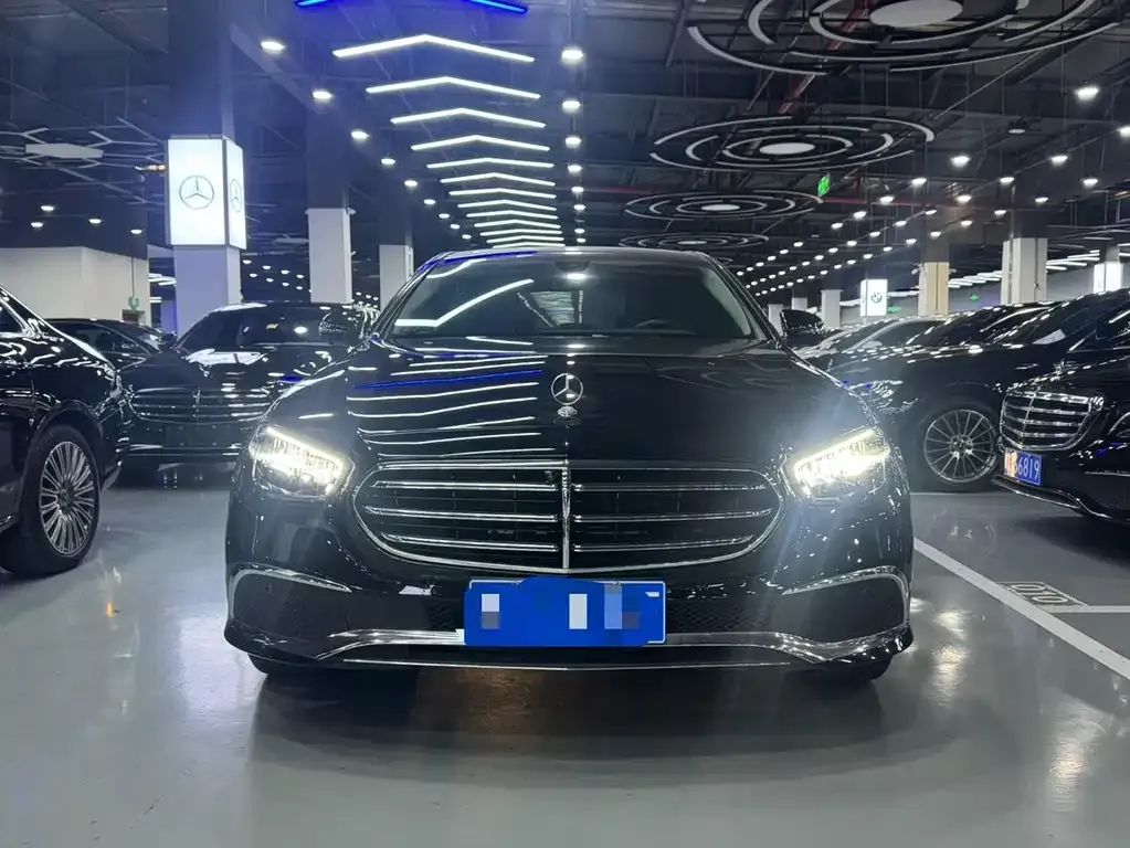 Mercedes-Benz E-Class — фото 10