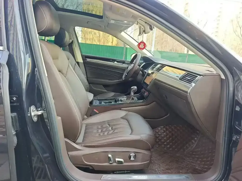 Volkswagen Phideon 2021 из CN, фото 5