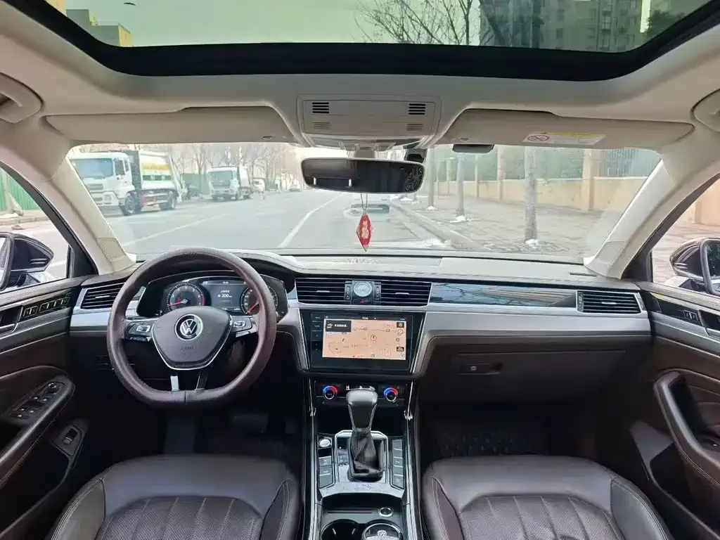 Volkswagen Phideon 2021 из CN, фото 4