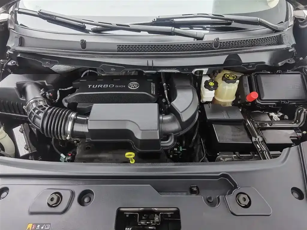 Buick GL8 2023 из CN, фото 10