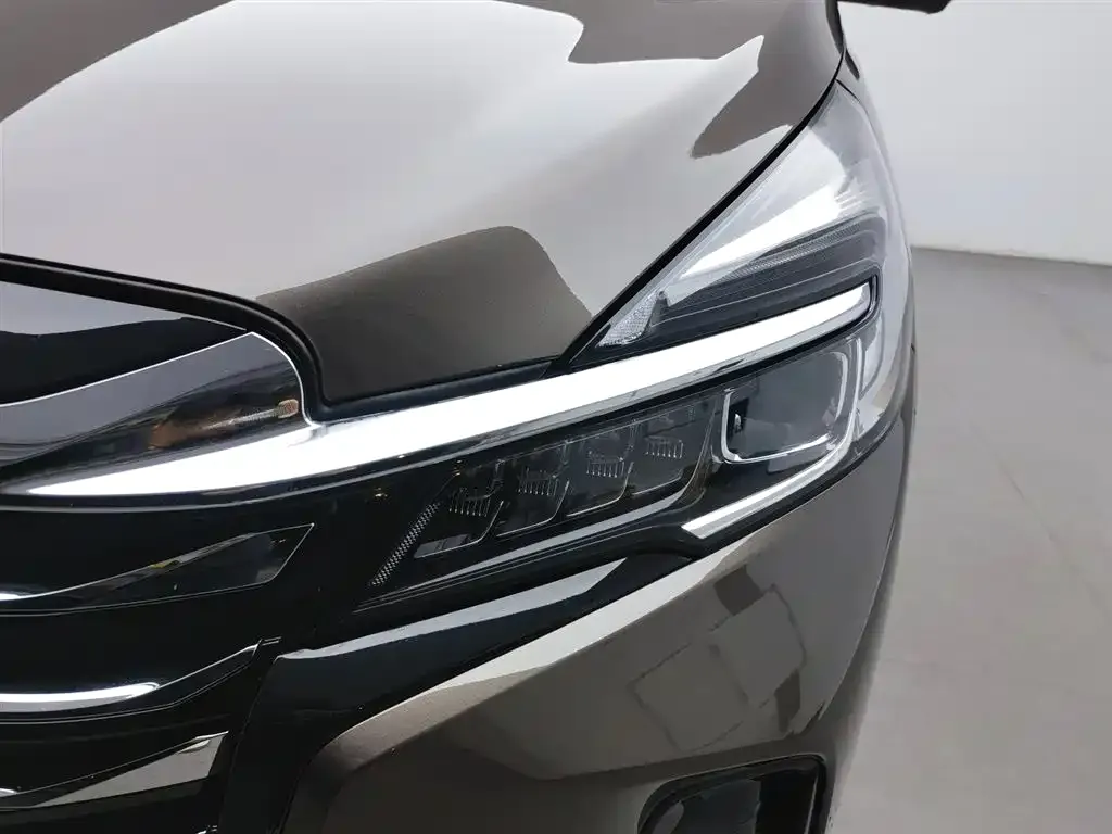 Buick GL8 2023 из CN, фото 8