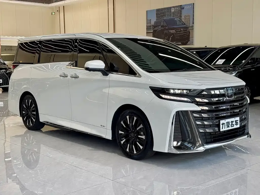 Toyota Vellfire — фото 5
