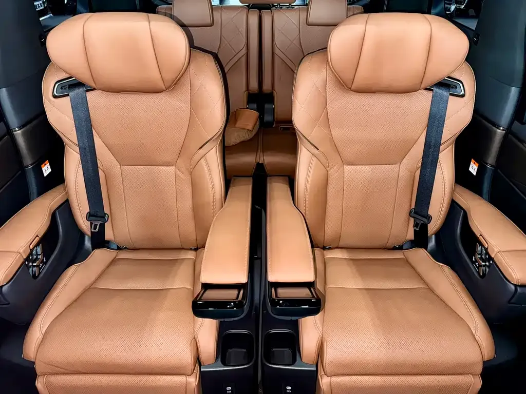 Toyota Vellfire — фото 6