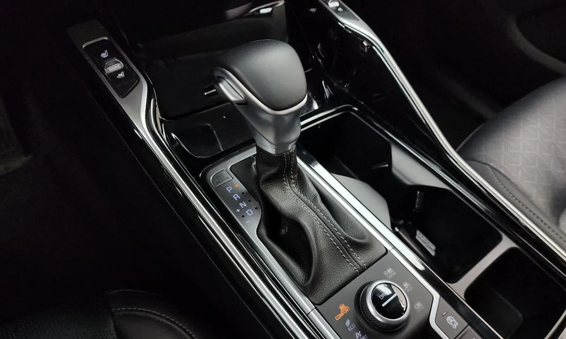 Kia Sorento — фото 8