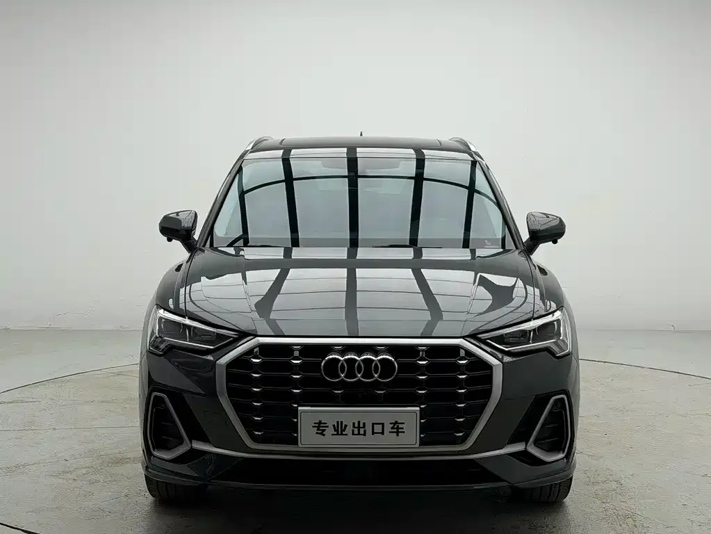 Audi Q3 — фото 10