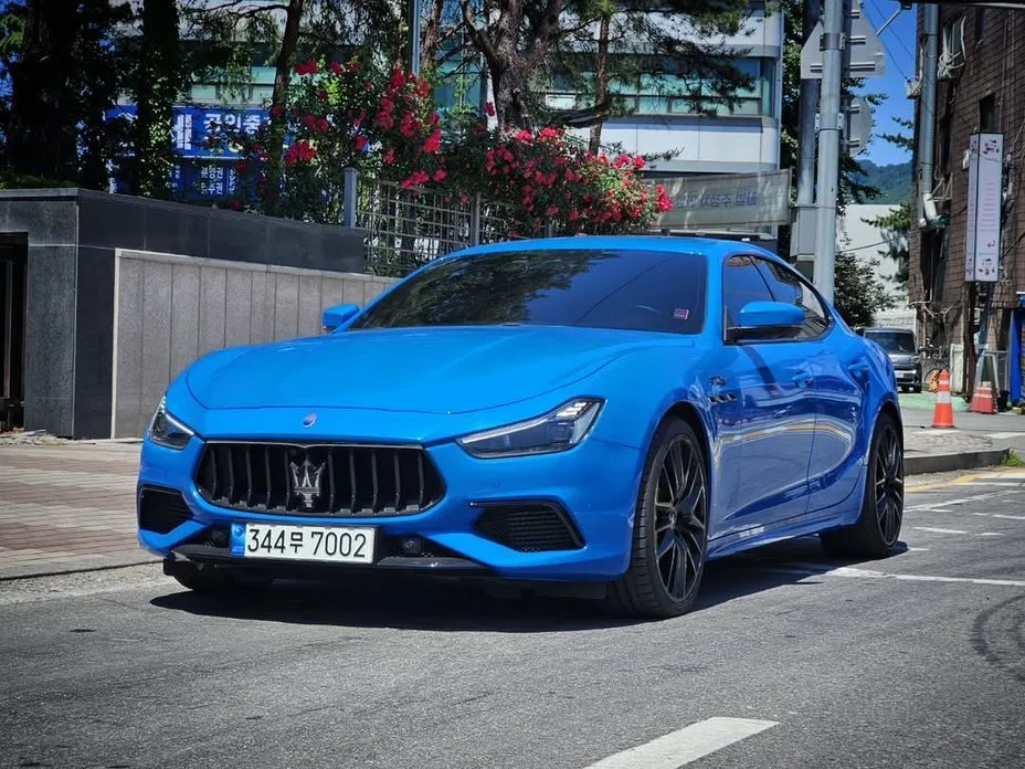 Maserati Ghibli — фото 1