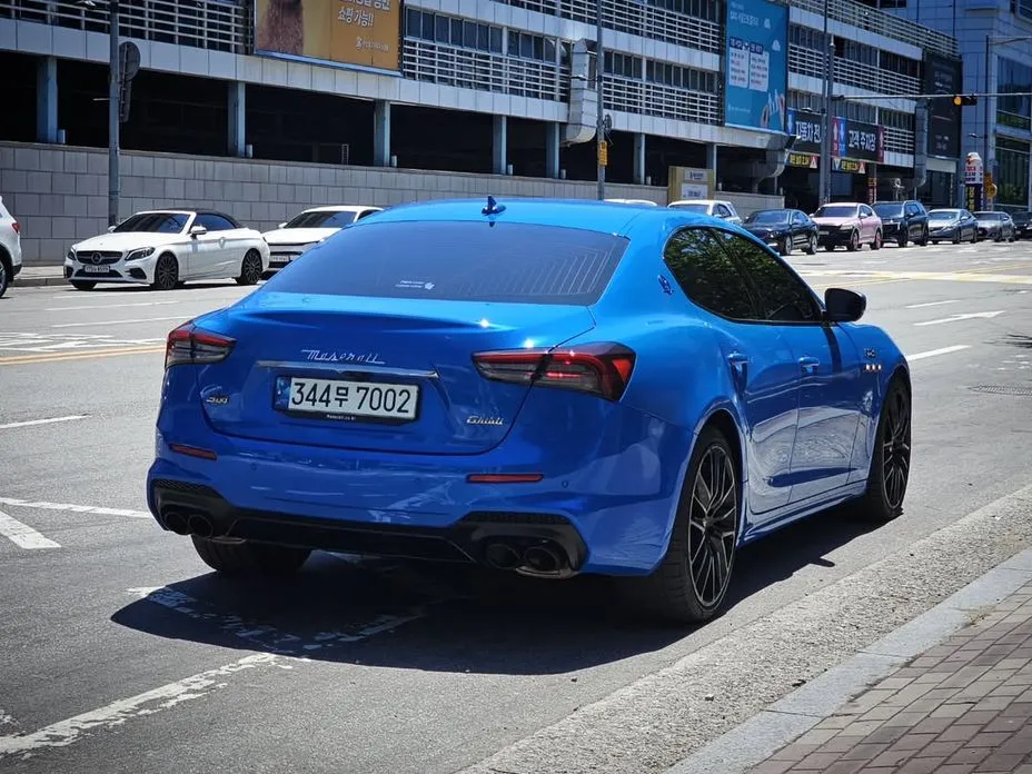 Maserati Ghibli — фото 10