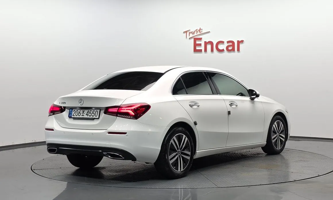 Mercedes-Benz A-Class — фото 6