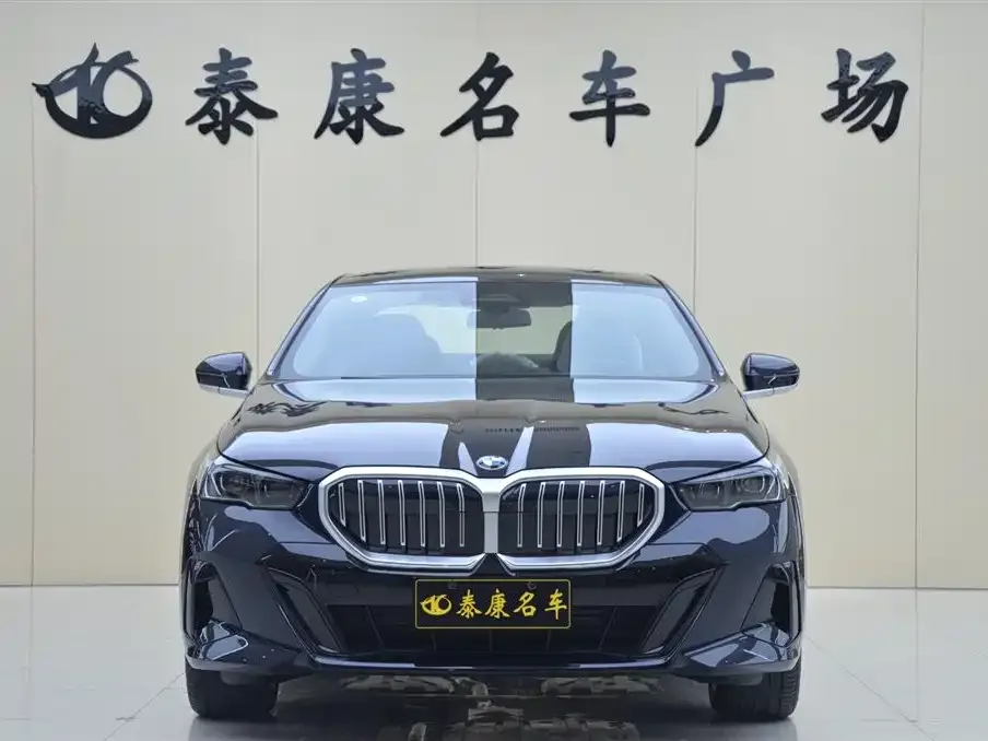 BMW 5 Series — фото 2