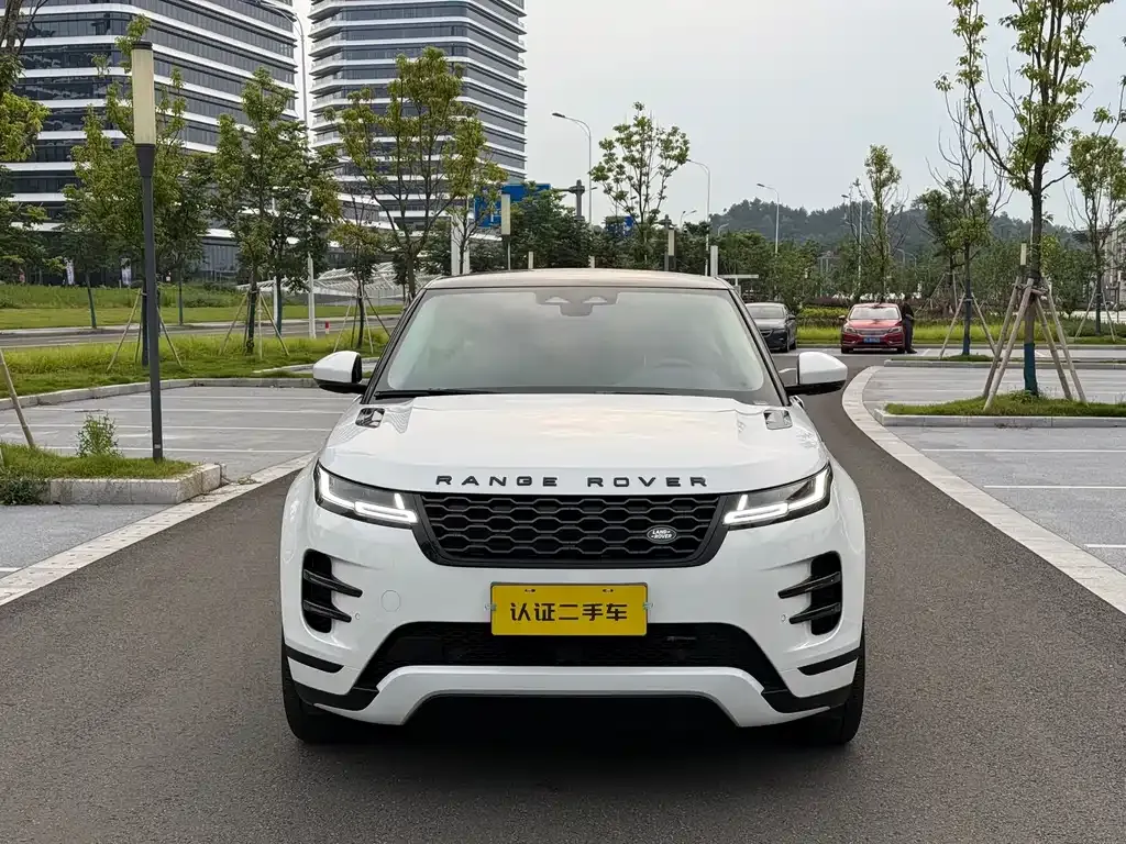 Land Rover Evoque — фото 1