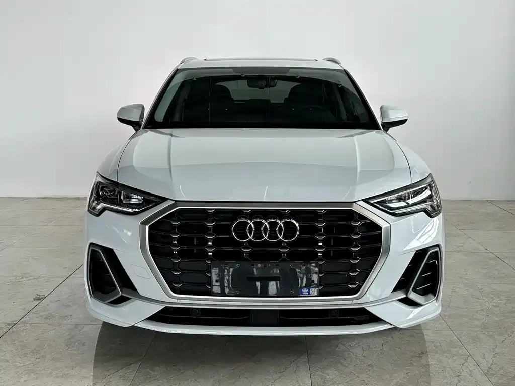 Audi Q3 — фото 6