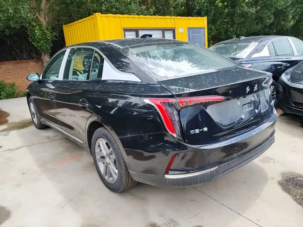Hongqi E-QM5 — фото 9