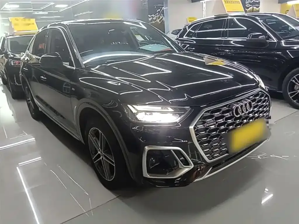 Audi Q5L Sportback 2021 из CN, фото 4
