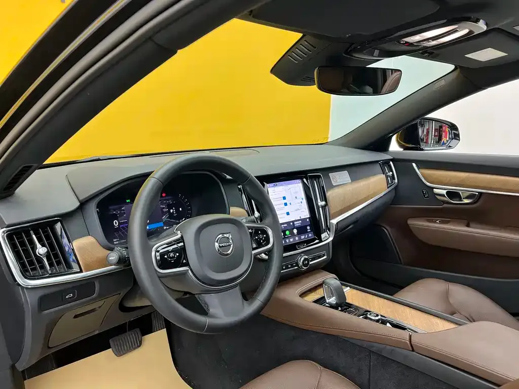 Volvo S90 — фото 3