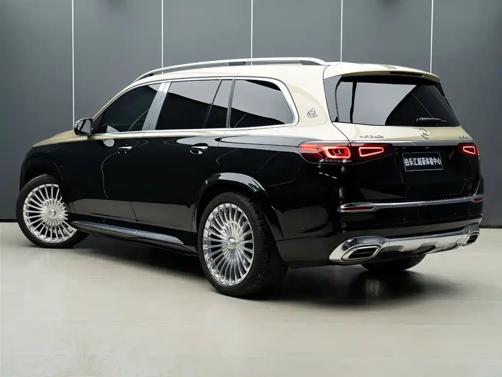 Mercedes-Benz GLS — фото 6