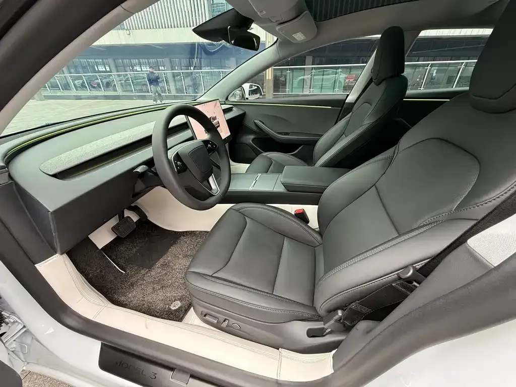 Tesla Model 3 — фото 5