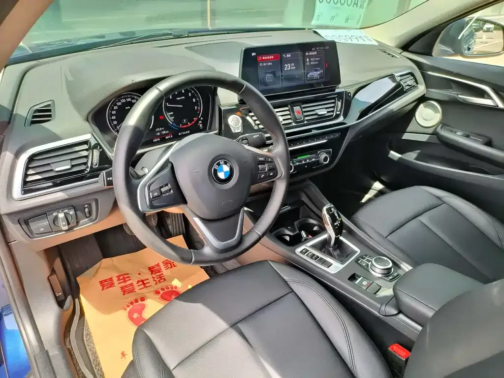 BMW 1 Series 2021 из CN, фото 3