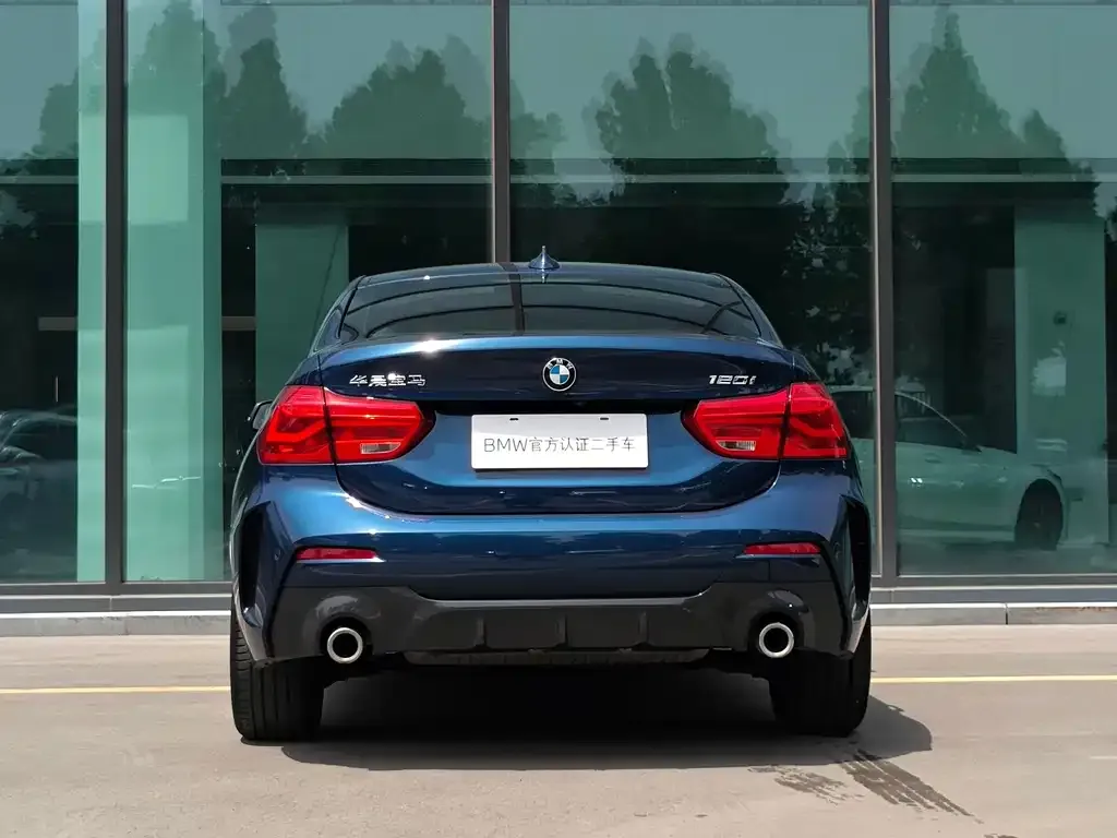 BMW 1 Series 2021 из CN, фото 4