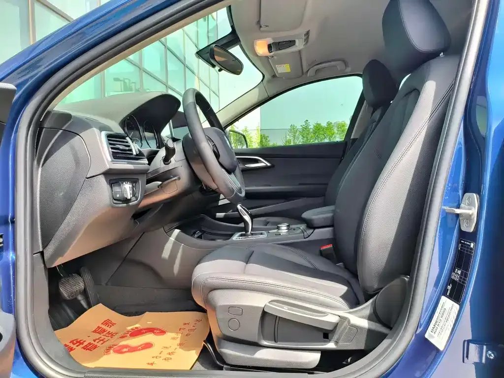 BMW 1 Series 2021 из CN, фото 10