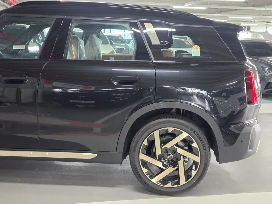 Mini Countryman 2026 из KR, фото 2