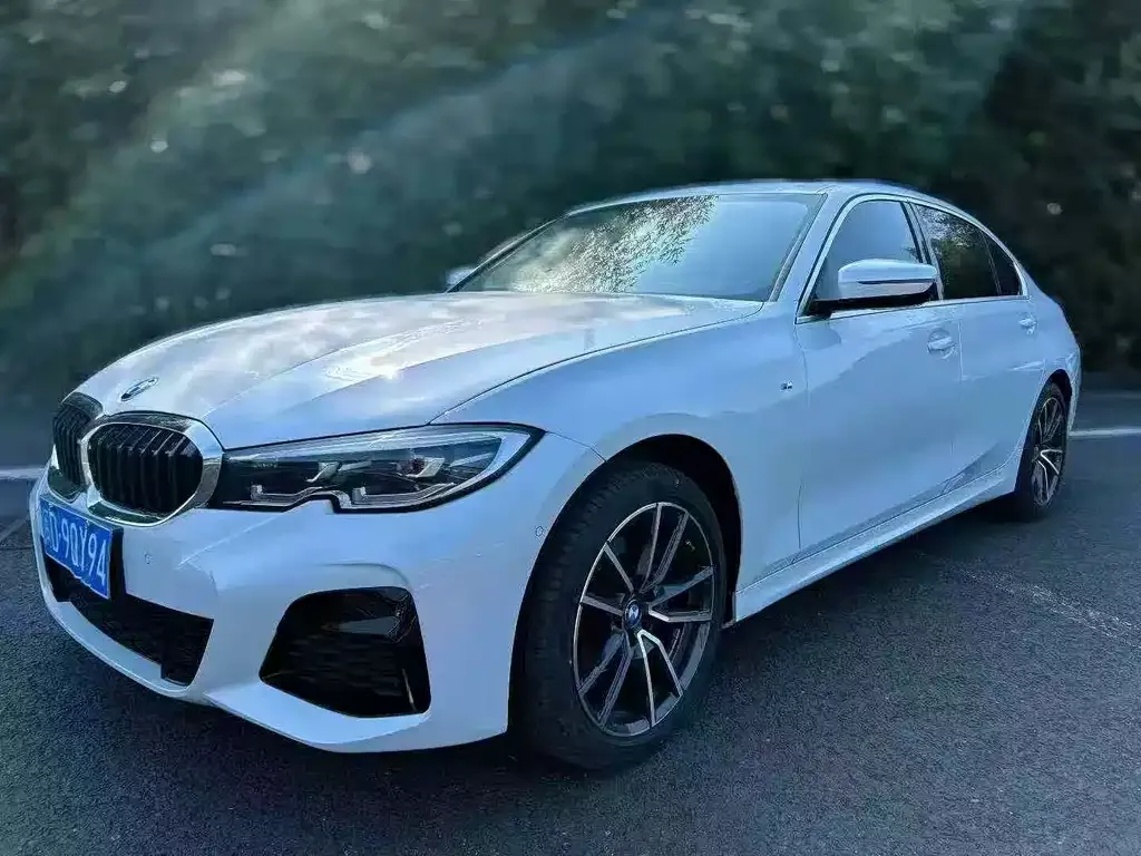 BMW 3 Series — фото 1