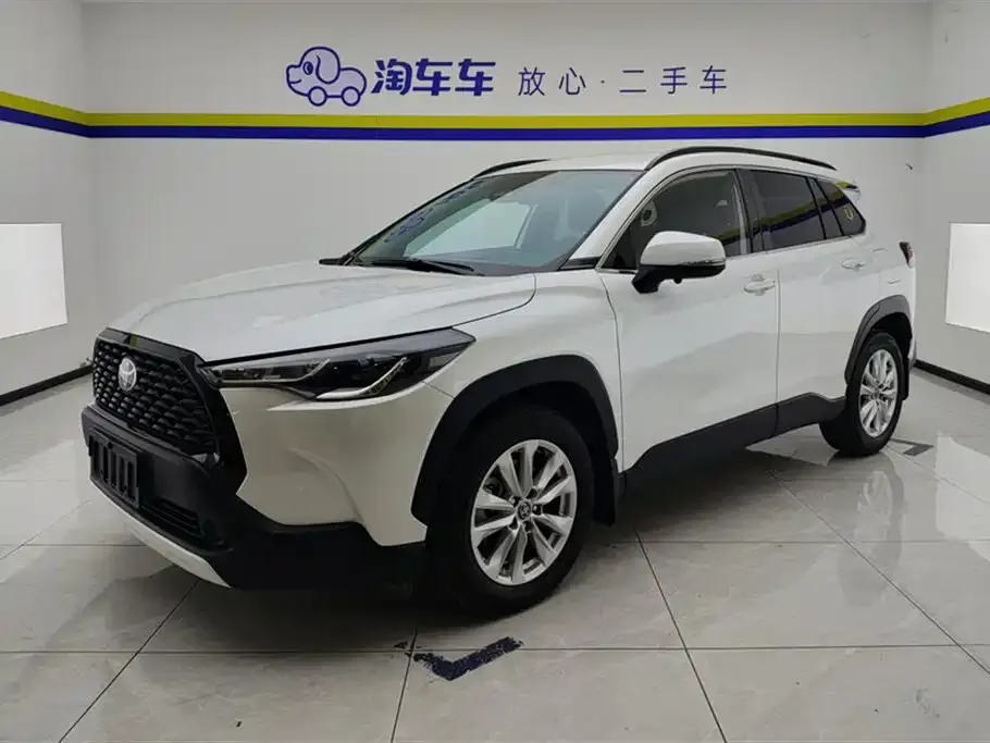 Toyota Corolla Cross — фото 1