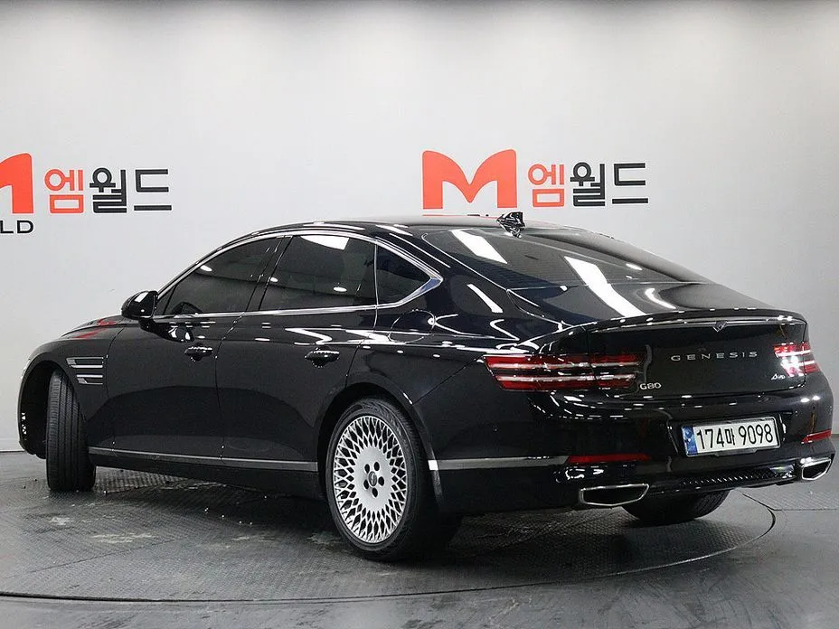 Genesis G80 — фото 10