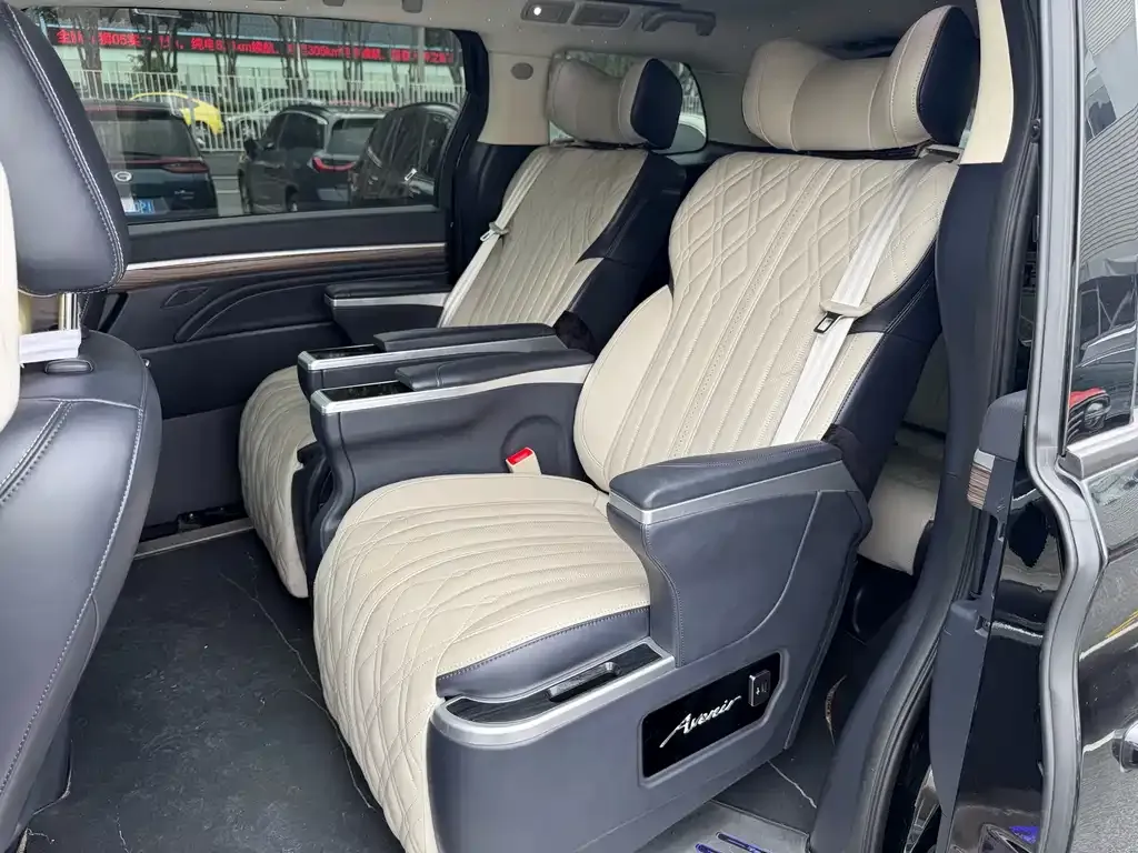 GAC Motor Trumpchi M8 — фото 8