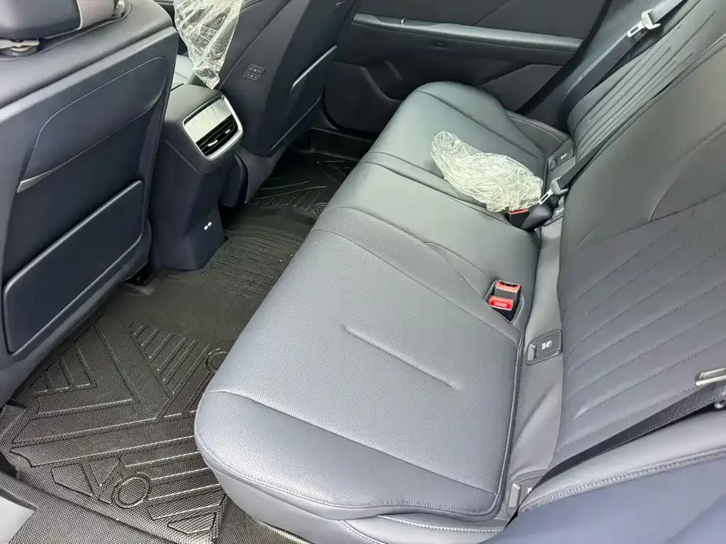 Buick Electra L7 2026 из CN, фото 8