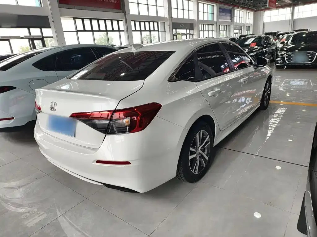 Honda Civic — фото 4