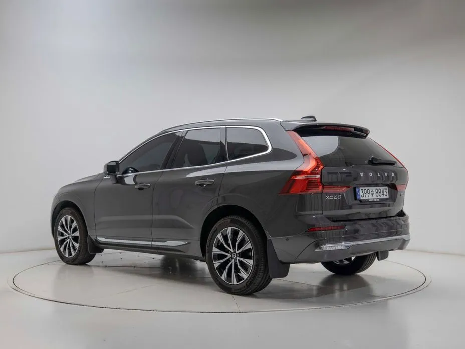 Volvo XC60 2025 из KR, фото 4