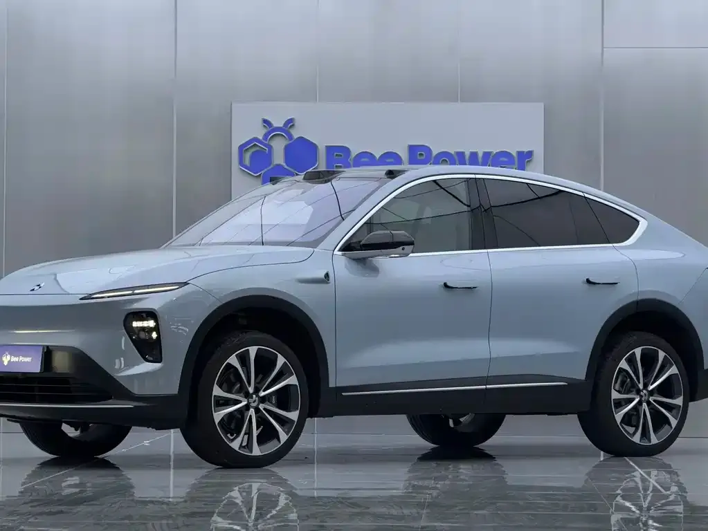 NIO EC7
